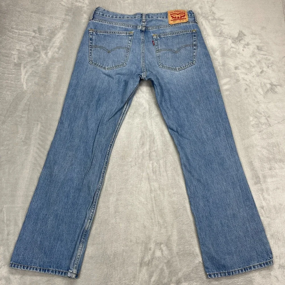 Levi's Jeans Mens 33x30 Blue Denim 527 Medium Wash 5-Pocket Slim Bootcut Grunge